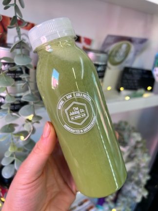 Vanilla Matcha Latte to go!